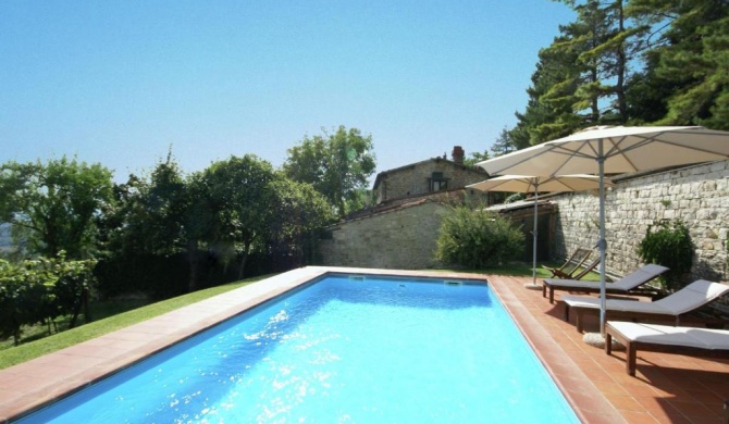 Deluxe Holiday Home in Pelago with Swimming Pool