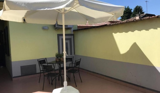 Aperitivo in terrazza vicinissimo al centro.