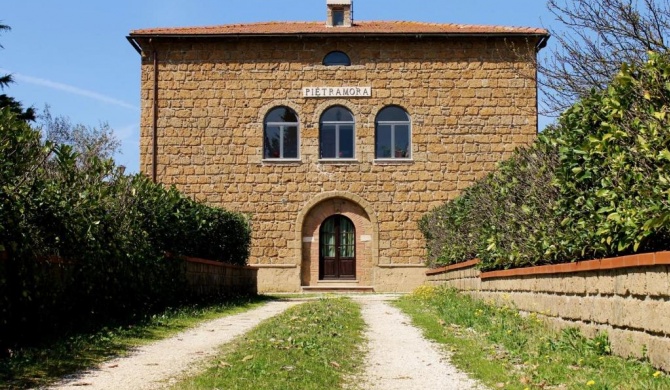 Agriturismo Pietramora