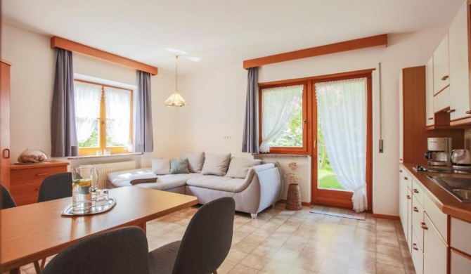 Mayr Apartments