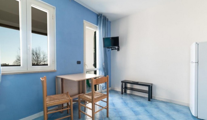 Quaint Apartment in Policastro Bussentino with Terrace