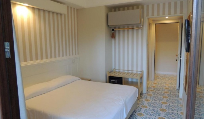Hotel Zeus