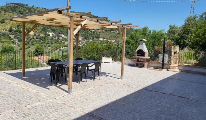 Meravigliosa villa con magnifico spazio all'aperto