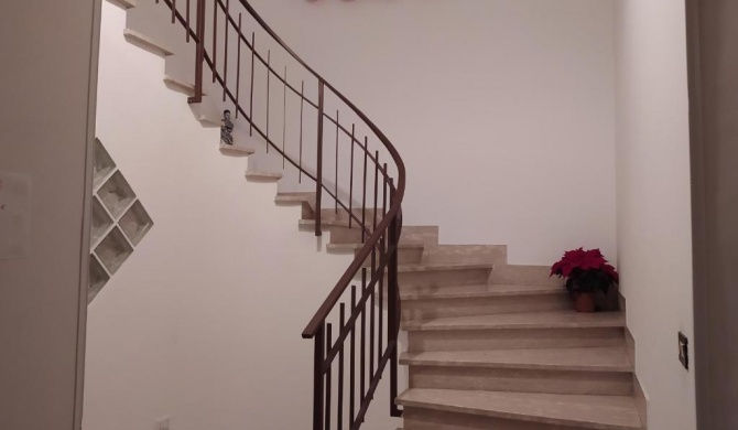 Stanza indipendente con bagno privato CISE 15782