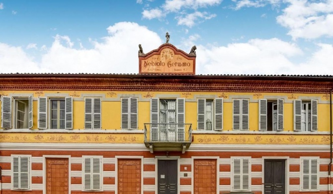 Lavish Mansion in Portacomaro with Garden and Library