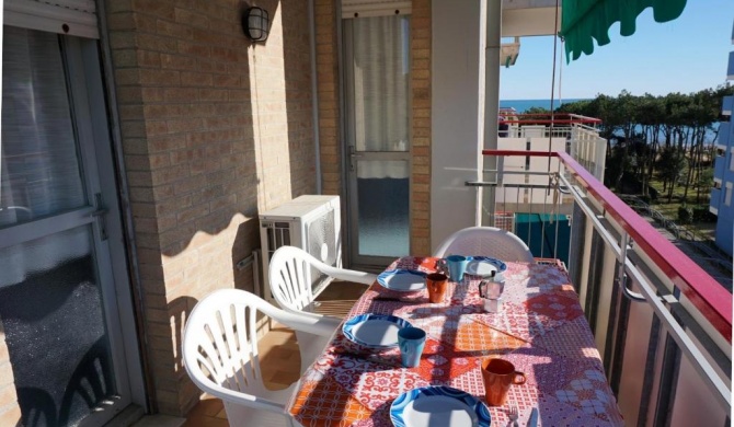 Beautiful two-room apartment for 6 people facing the sea by Beahost Rentals