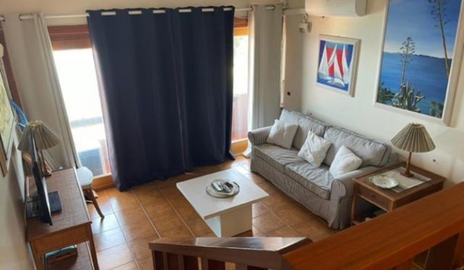 Appartamento "Casa Girasole" con accesso diretto alla spiaggia